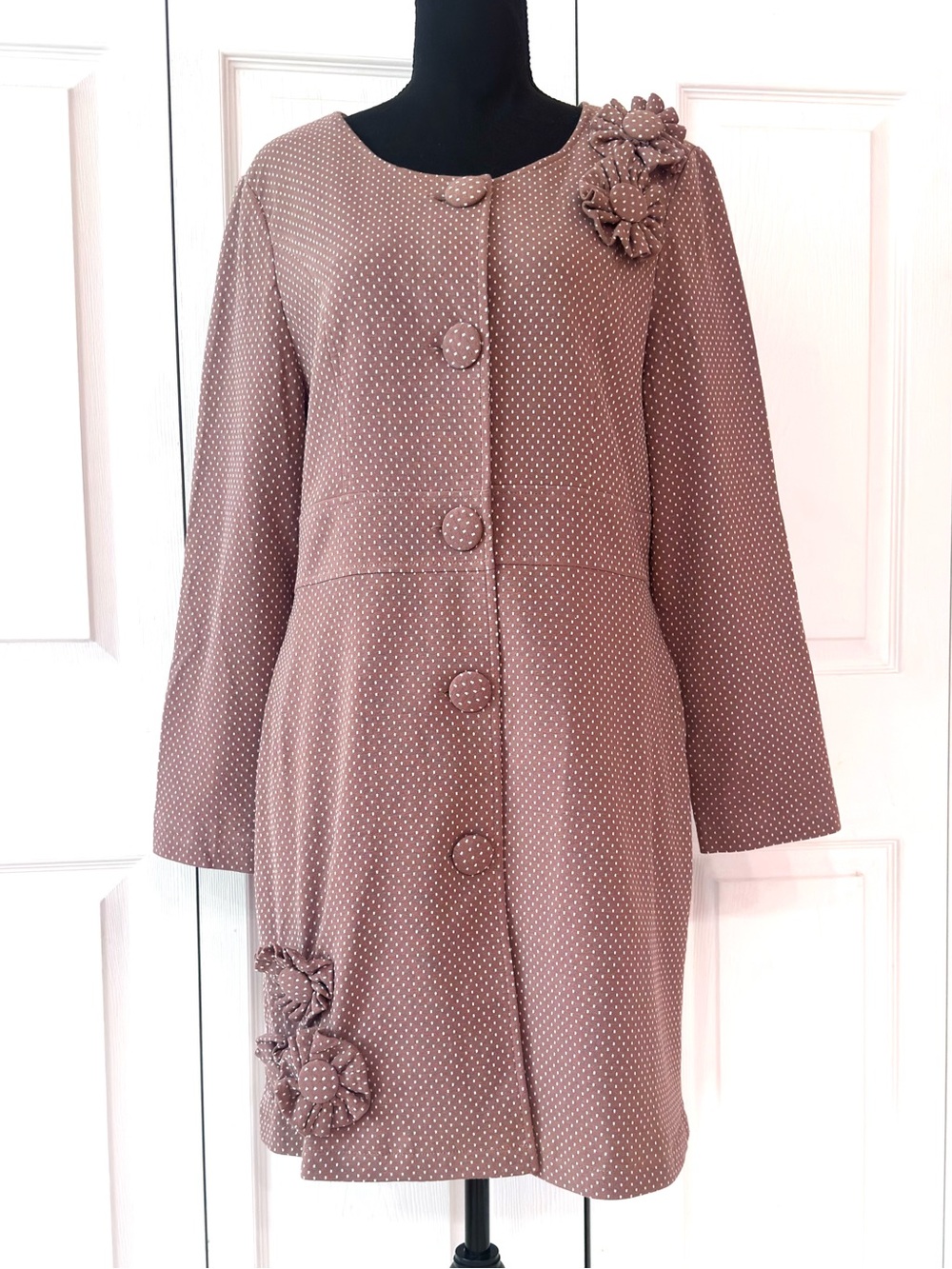 YOUNG ESSENCE ~ Mauve/Brown Polka Dot Long-Sleeve Shift Coat w/Floral Applique